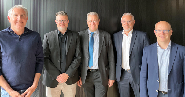 (vlnr): Thomas Matter (Geschäftsleitung itcnet AG), Roger Casagrande (Geschäftsleitung itcnet AG), Hans-Kaspar Scherrer, Konrad Broggi, Daniel Pfister